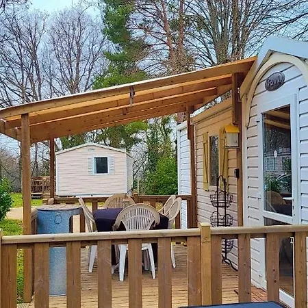 Marvilla Parks -parc Des Roches 91530 Saint-Chéron